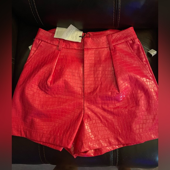 7 For All Mankind, short set, pink faux leather. - Picture 4 of 6